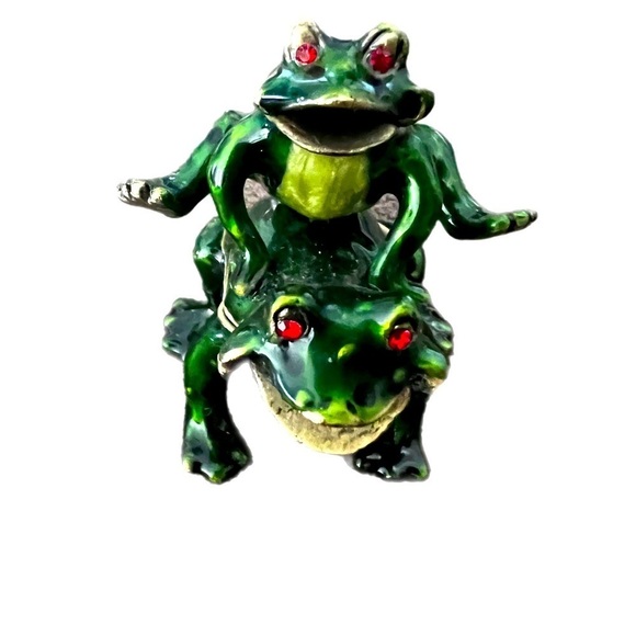 Welforth Hopping Frogs Pewter Trinket Box, Enamel with Red Crystal Eyes, 2" Tall - Picture 2 of 6